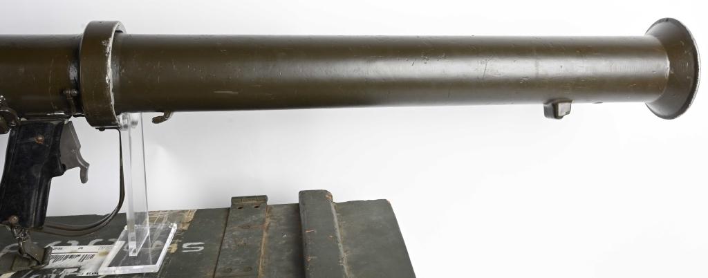 WWII US M20 BAZOOKA 3.5 INCH ROCKET LAUNCHER