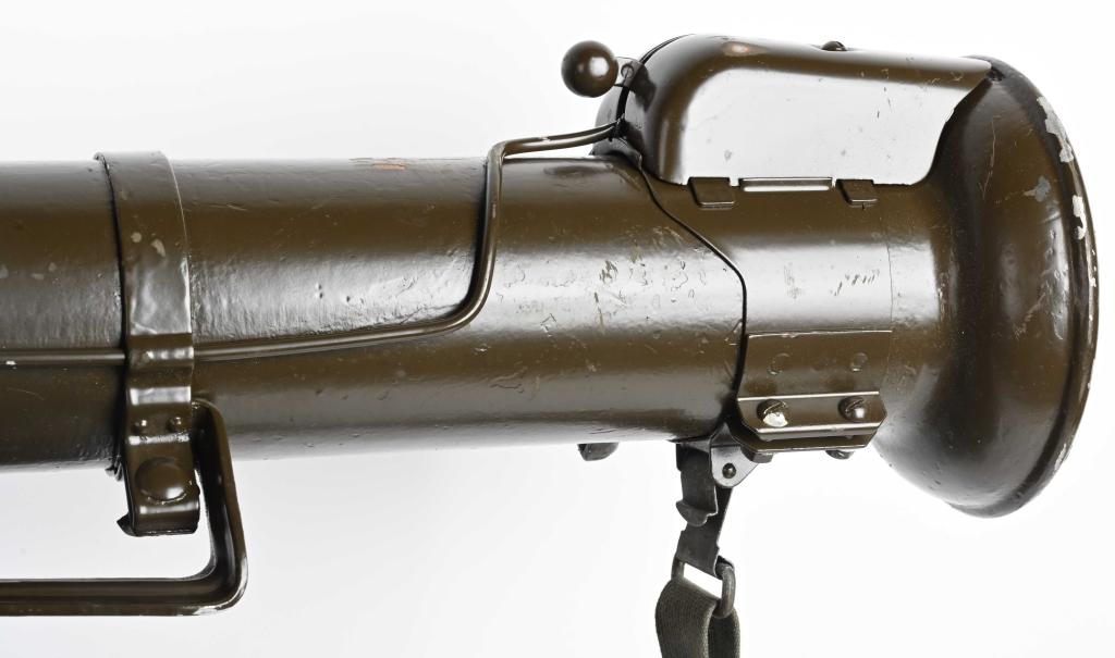 WWII US M20 BAZOOKA 3.5 INCH ROCKET LAUNCHER