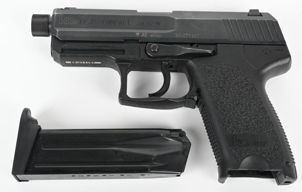 HECKLER & KOCH USP 40 COMPACT W/CASE
