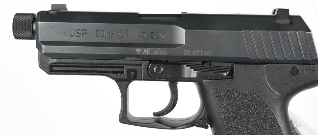 HECKLER & KOCH USP 40 COMPACT W/CASE