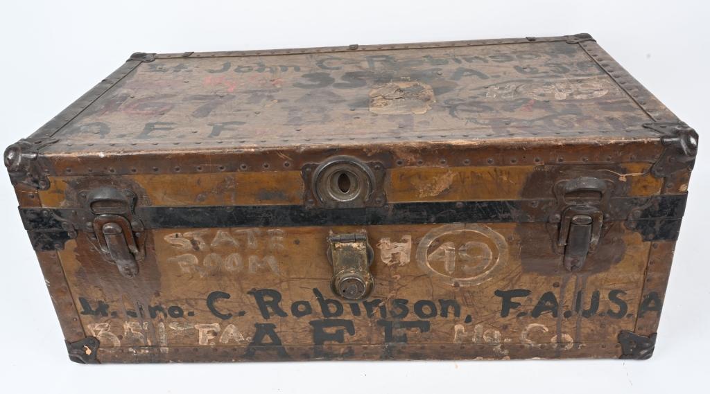 WW1 92TH DIVISION BLACK OFFICER TRUNK GROUP