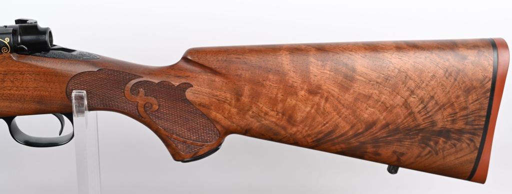 WINCHESTER MODEL 70 FEATHER WEIGHT 1 / 1000 RIFLE