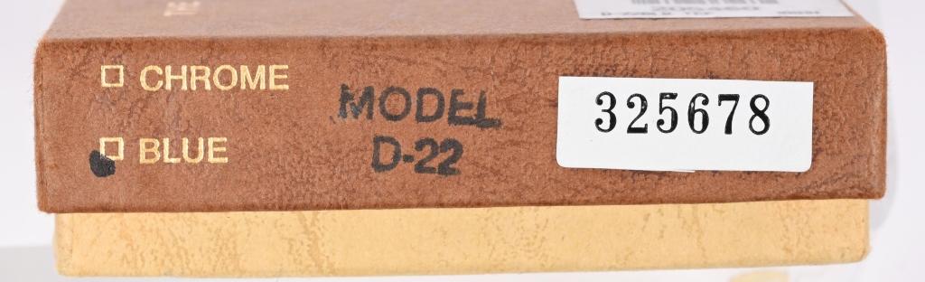 DAVIS D-22 OVER UNDER .22LR DERRINGER