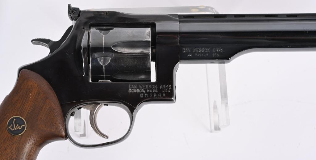 DAN WESSON 44 MAGNUM REVOLVER W/ 8" BBL.