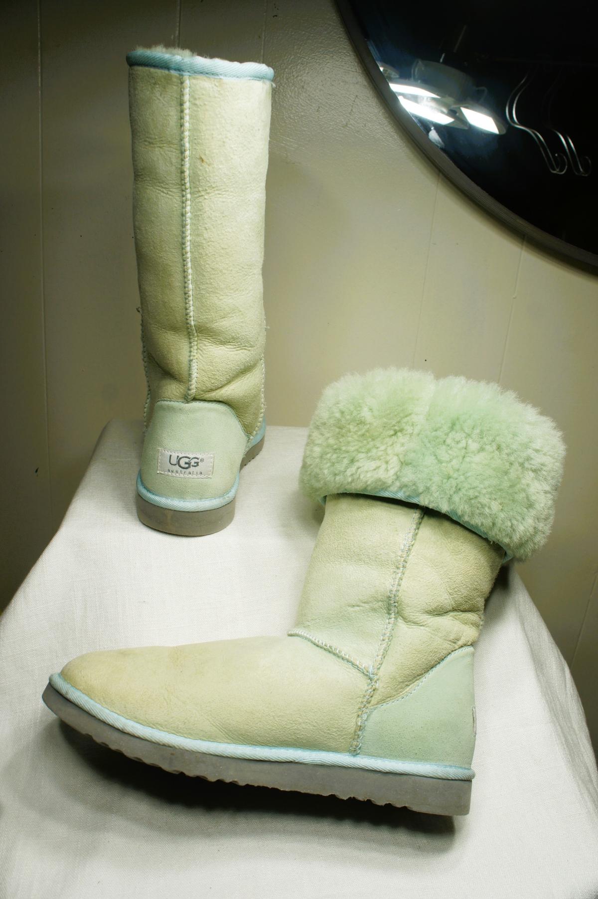 UGG Boots Blue sz 8M