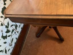 21"X30"X28" SIDE TABLE