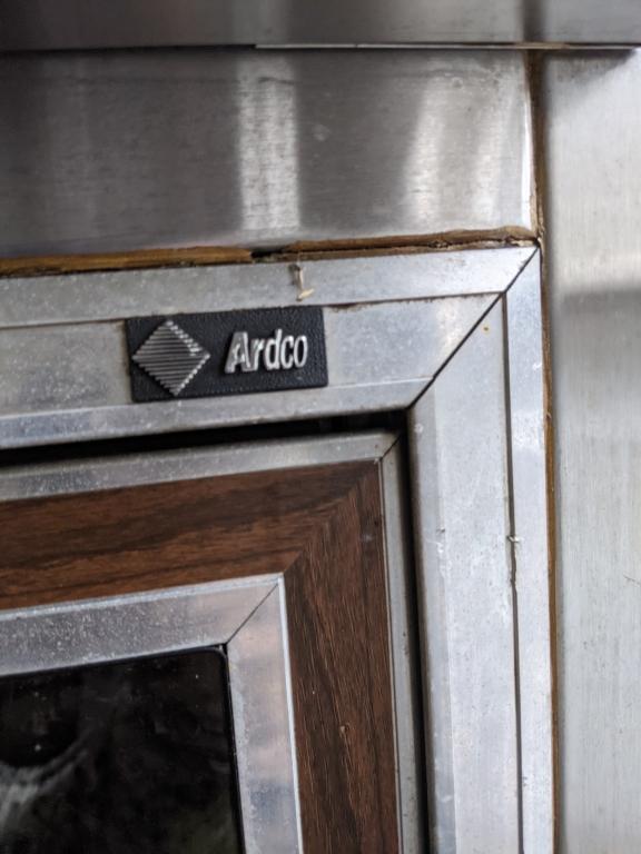 ARDCO RESTAURANT COOLER--NON WORKING