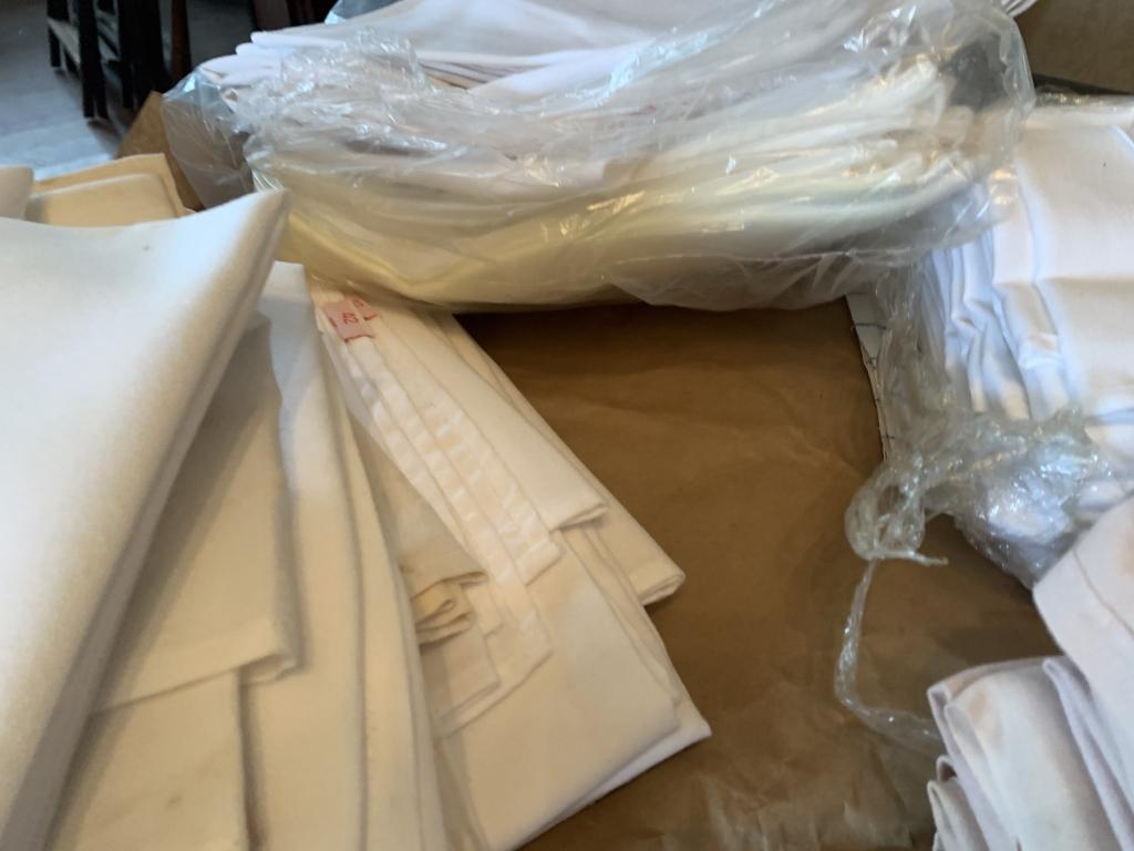 45" SQUARE WHITE & BLUSH LINEN TABLE CLOTHS