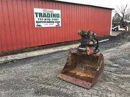 2016 HELAC PT08 WRIST-O-TWIST W/ 36" BUCKET