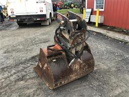 2016 HELAC PT08 WRIST-O-TWIST W/ 36" BUCKET