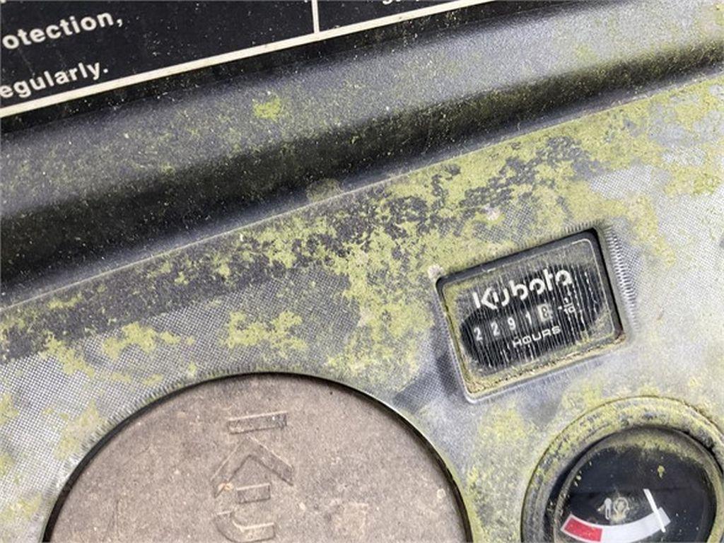 KUBOTA RTV900 UTILITY VEHICLE