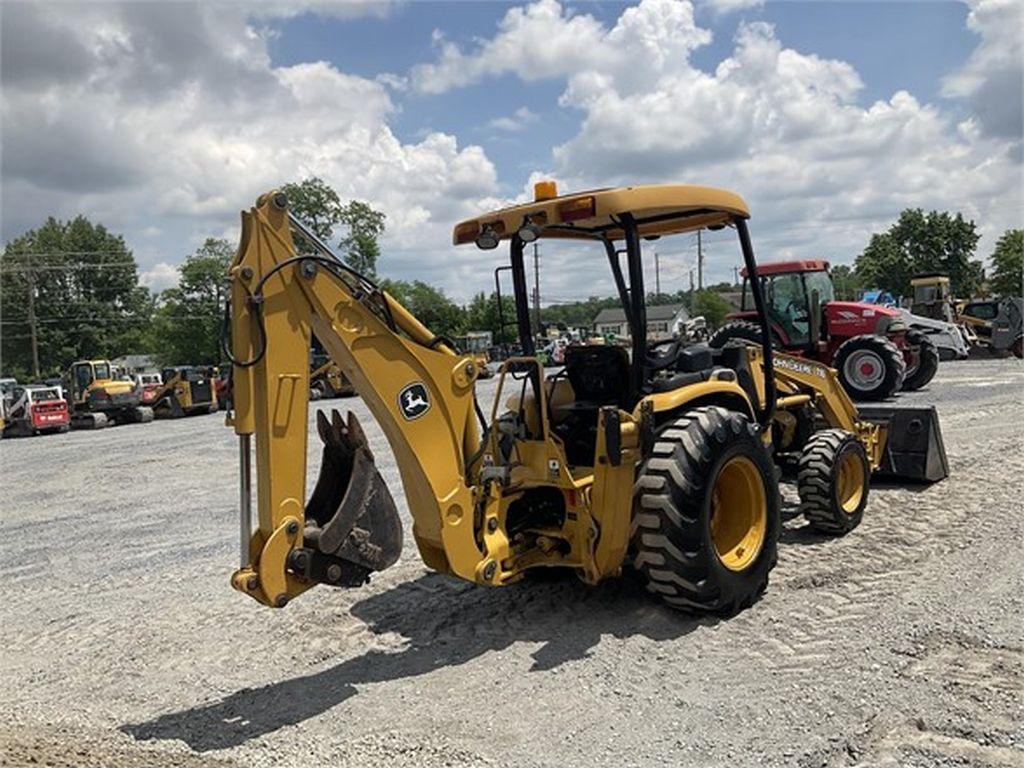 2004 DEERE 110 LOADER BACKHOE