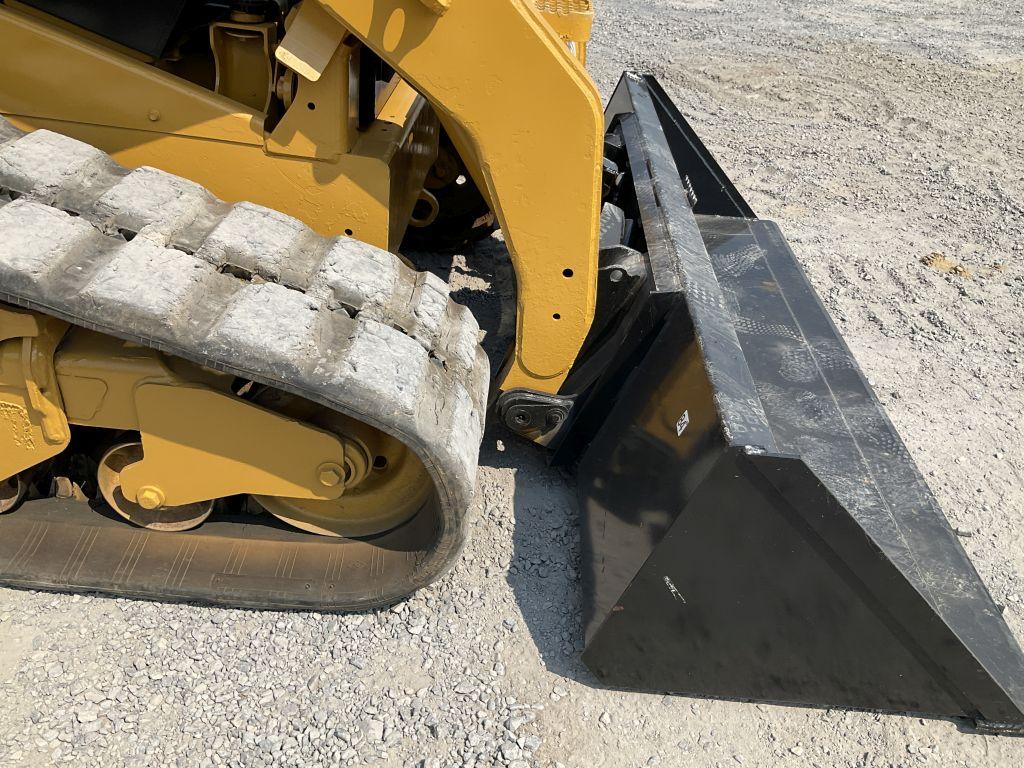 2011 CATERPILLAR 279C SKID STEER LOADER