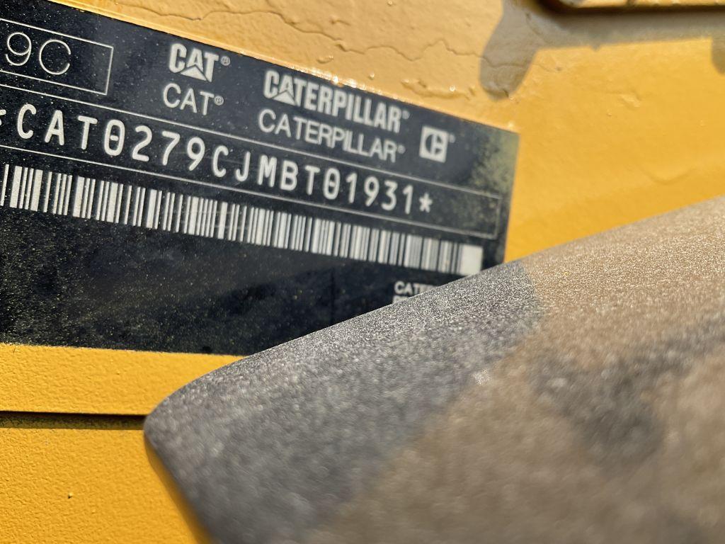 2011 CATERPILLAR 279C SKID STEER LOADER