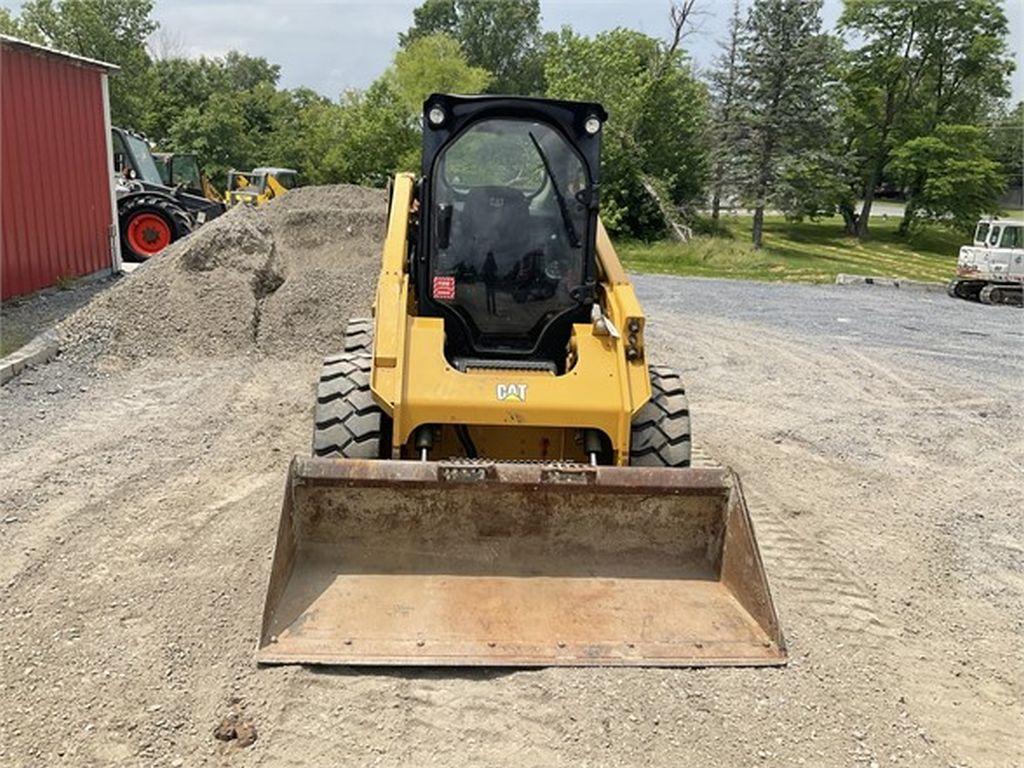 2015 CATERPILLAR 246D SKID STEER LOADER