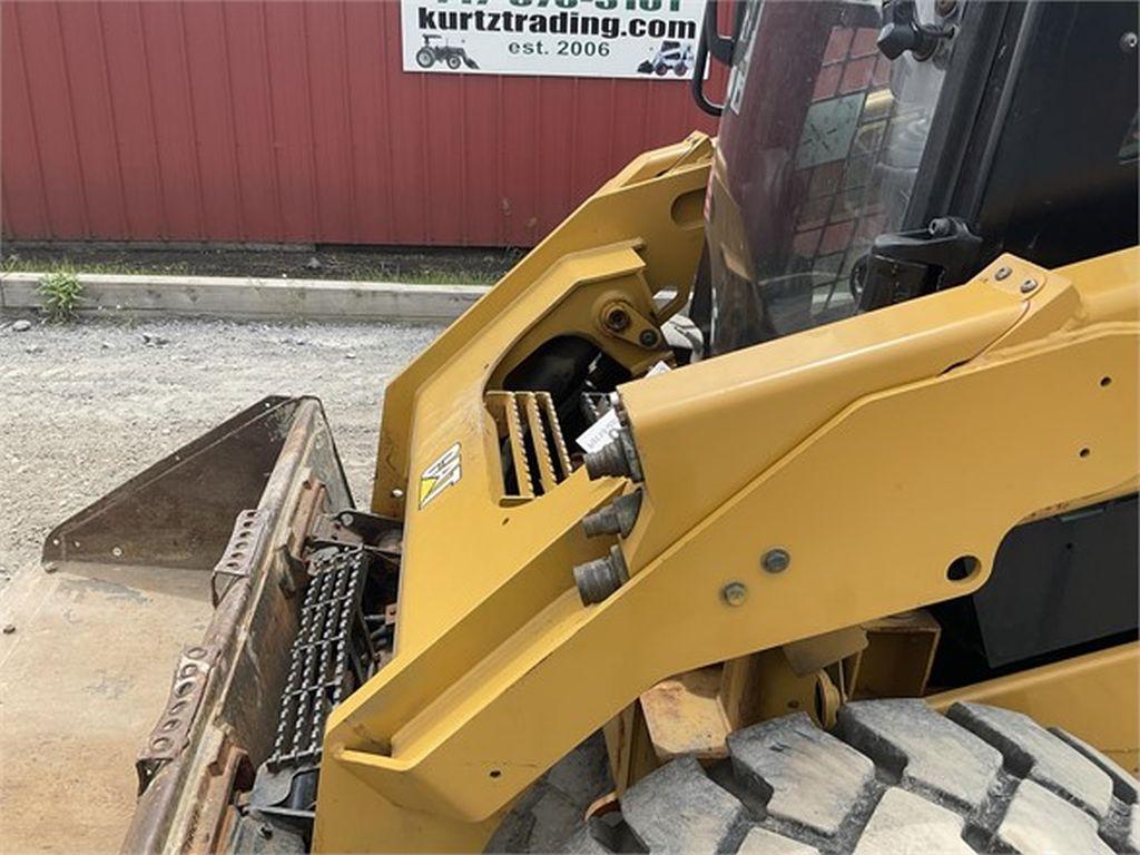 2015 CATERPILLAR 246D SKID STEER LOADER