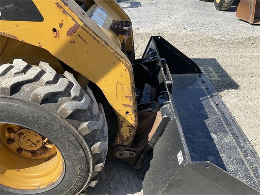 2012 CATERPILLAR 252B3 SKID STEER LOADER