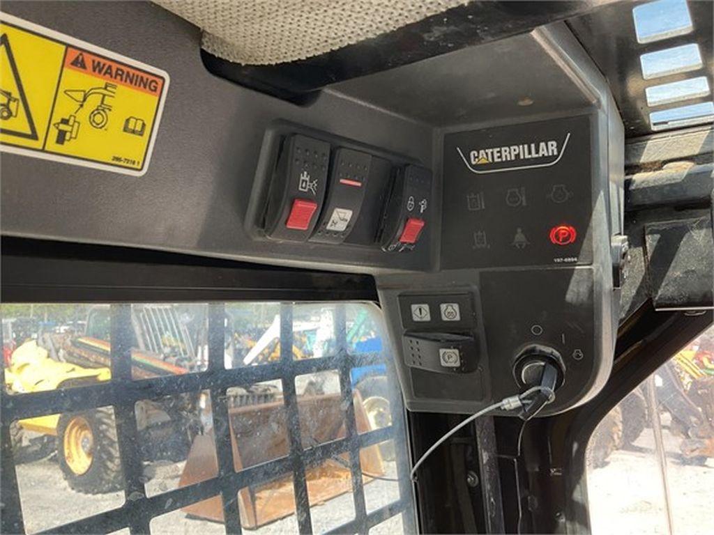 2012 CATERPILLAR 252B3 SKID STEER LOADER