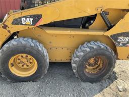 2012 CATERPILLAR 252B3 SKID STEER LOADER