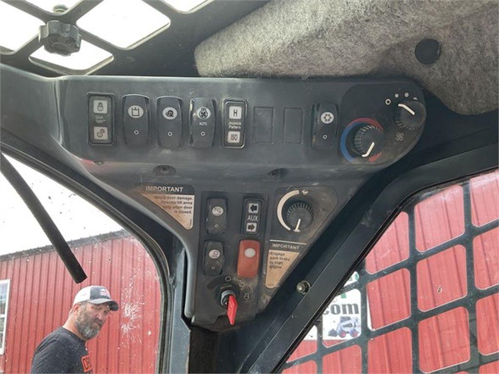 2013 DEERE 323D SKID STEER LOADER