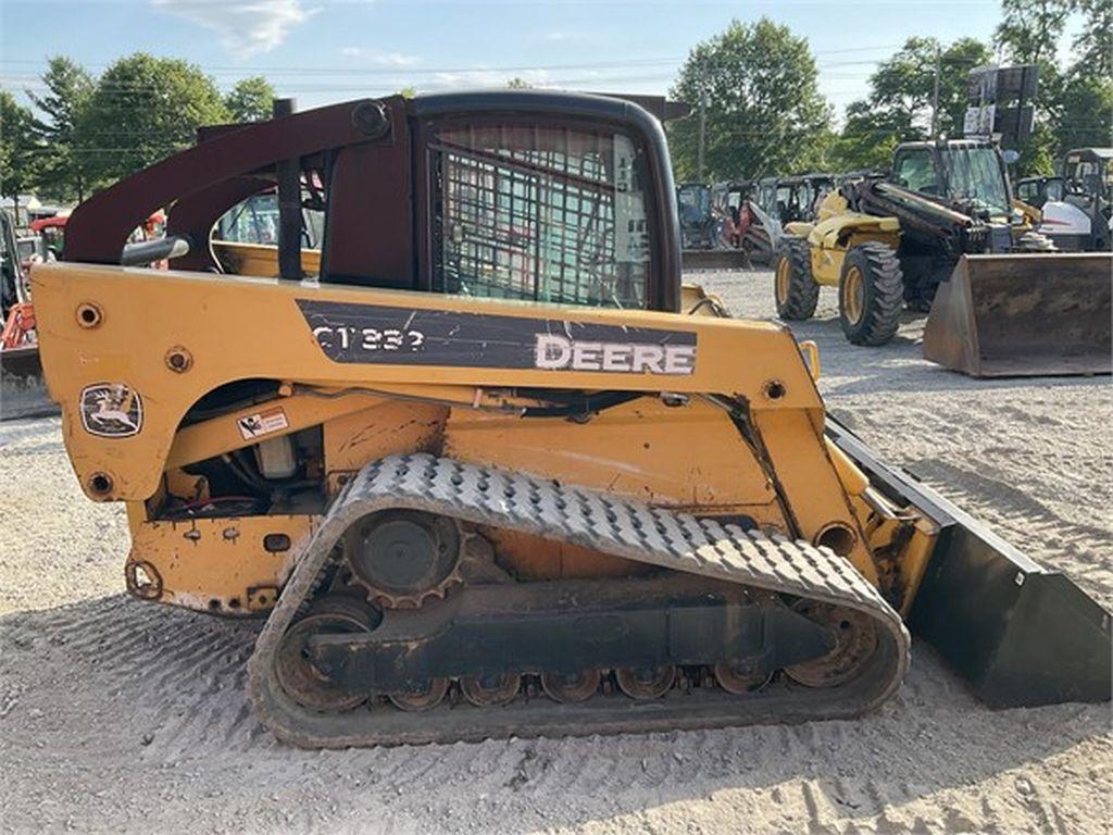 2005 DEERE CT332 SKID STEER LOADER