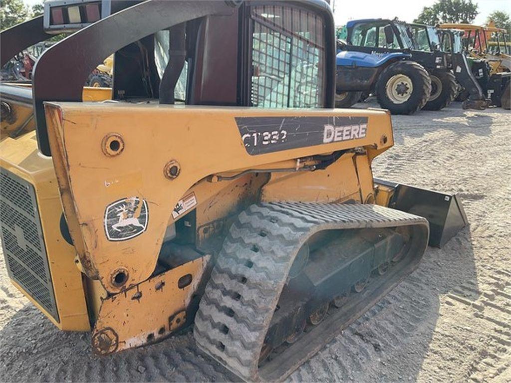 2005 DEERE CT332 SKID STEER LOADER