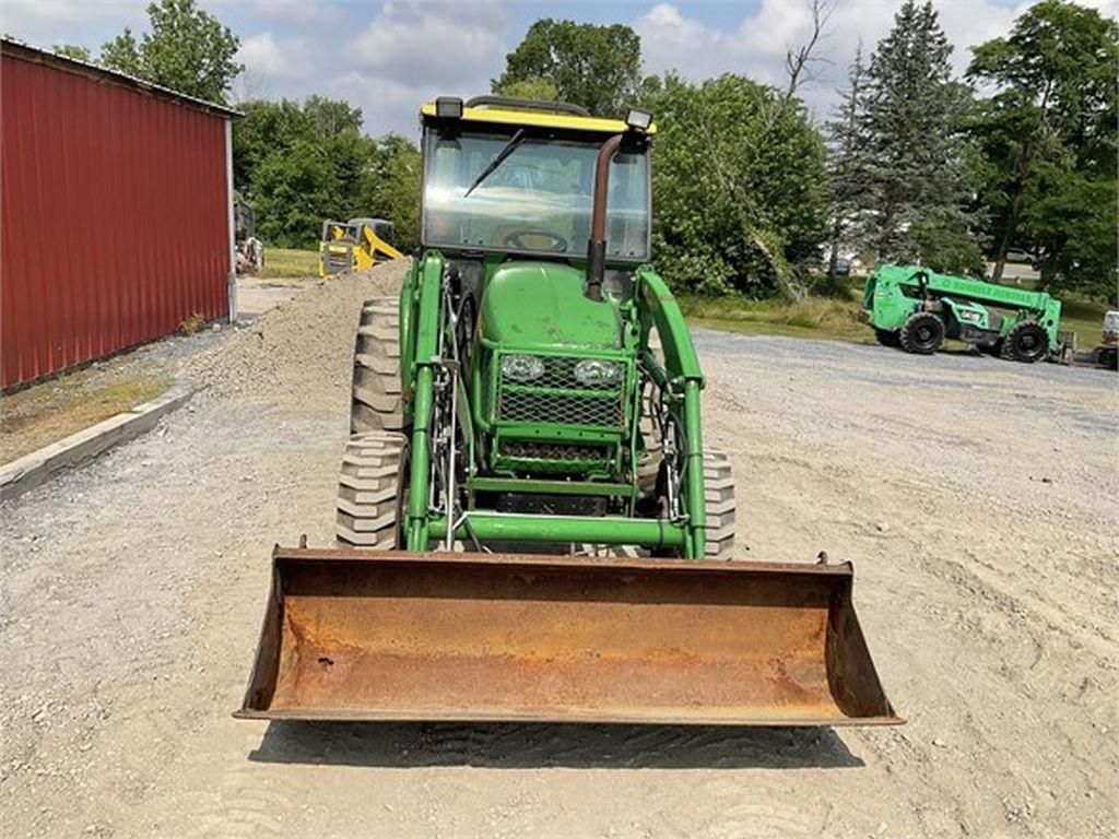 2010 JOHN DEERE 4520 FARM TRACTOR
