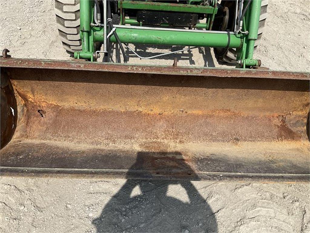2010 JOHN DEERE 4520 FARM TRACTOR