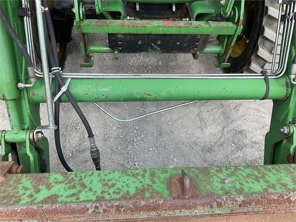 2010 JOHN DEERE 4520 FARM TRACTOR
