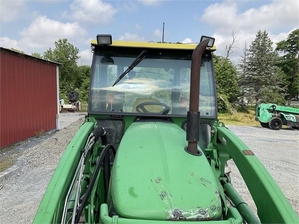 2010 JOHN DEERE 4520 FARM TRACTOR
