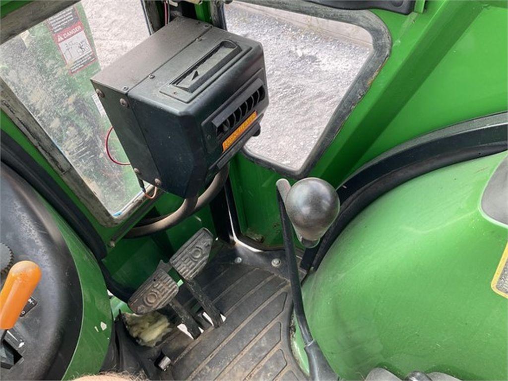 2010 JOHN DEERE 4520 FARM TRACTOR