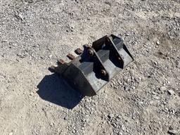KUBOTA K7865A 12" PIN ON BUCKET