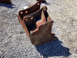 FORD 18-102 PIN ON BUCKET