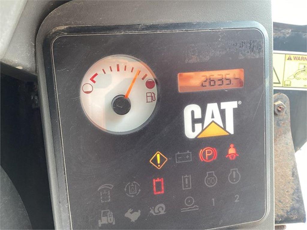 2010 CATERPILLAR 277C SKID STEER LOADER