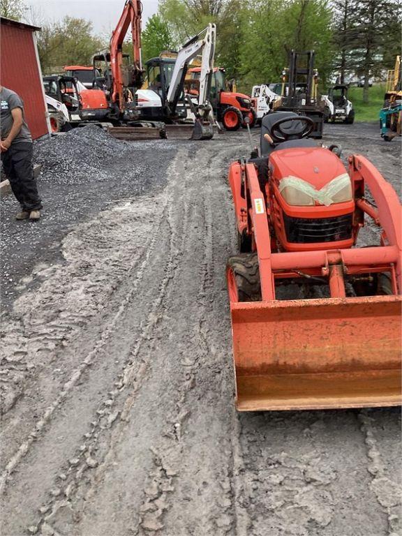 2011 KUBOTA BX2350D COMPACT TRACTOR