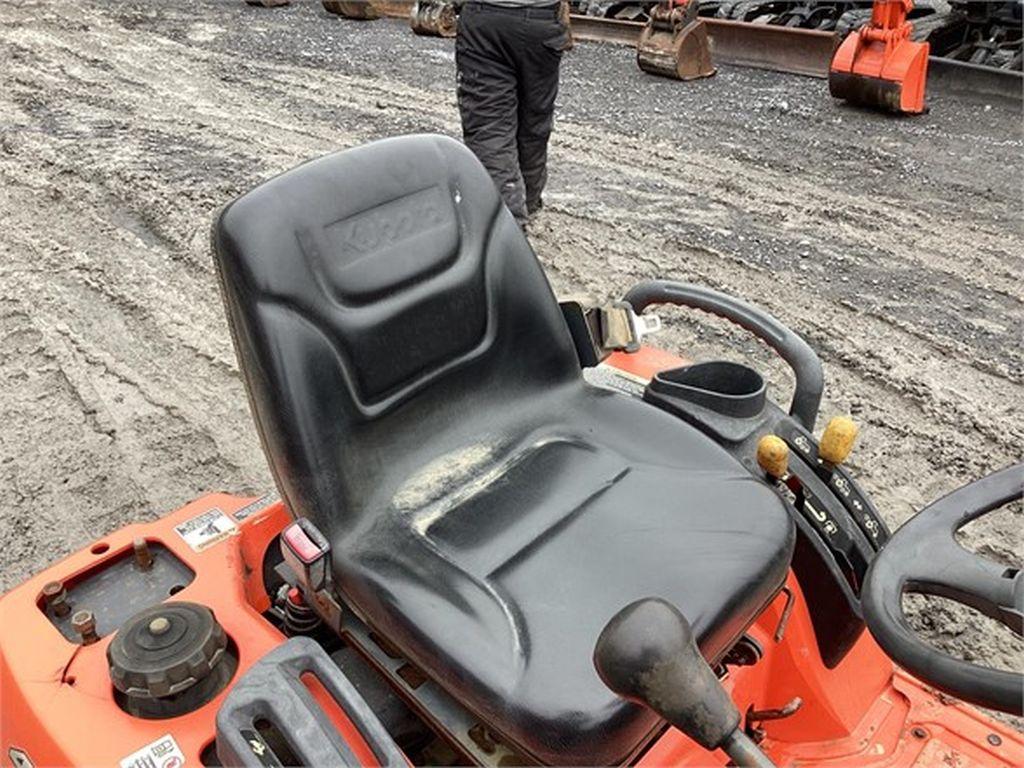 2011 KUBOTA BX2350D COMPACT TRACTOR