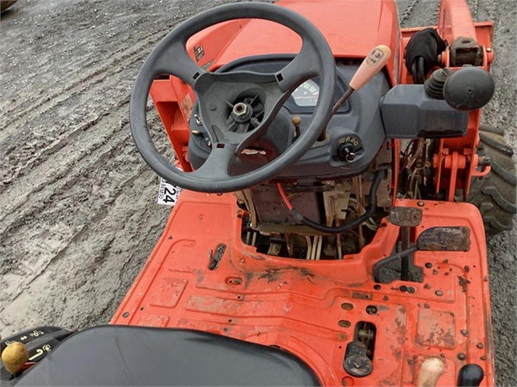 2011 KUBOTA BX2350D COMPACT TRACTOR
