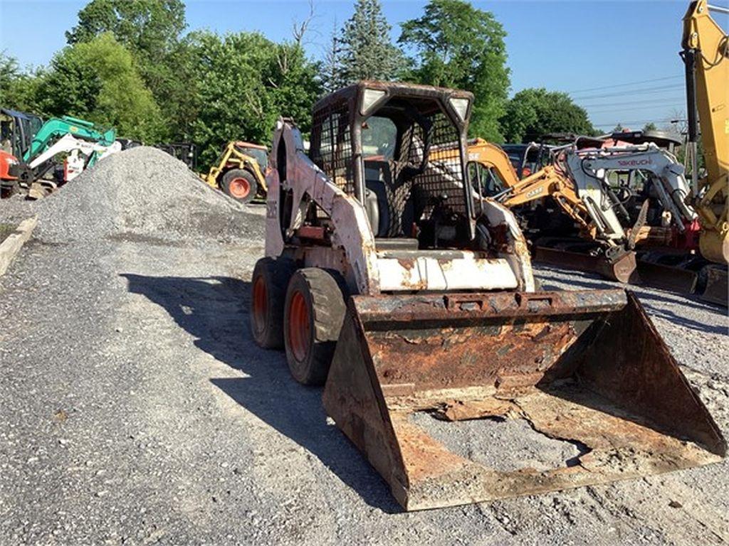 2011 BOBCAT S205 SKID STEER LOADER