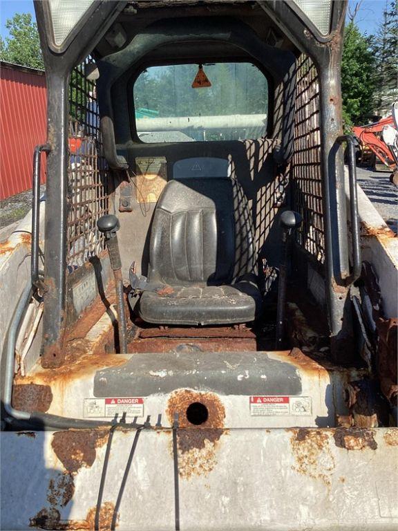 2011 BOBCAT S205 SKID STEER LOADER