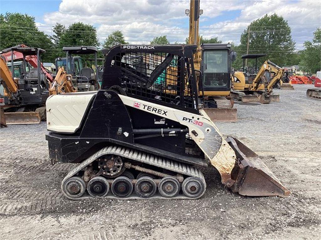 2015 TEREX PT30 SKID STEER LOADER