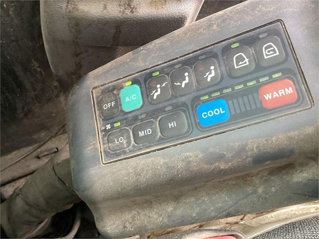 2016 BOBCAT E85 EXCAVATOR