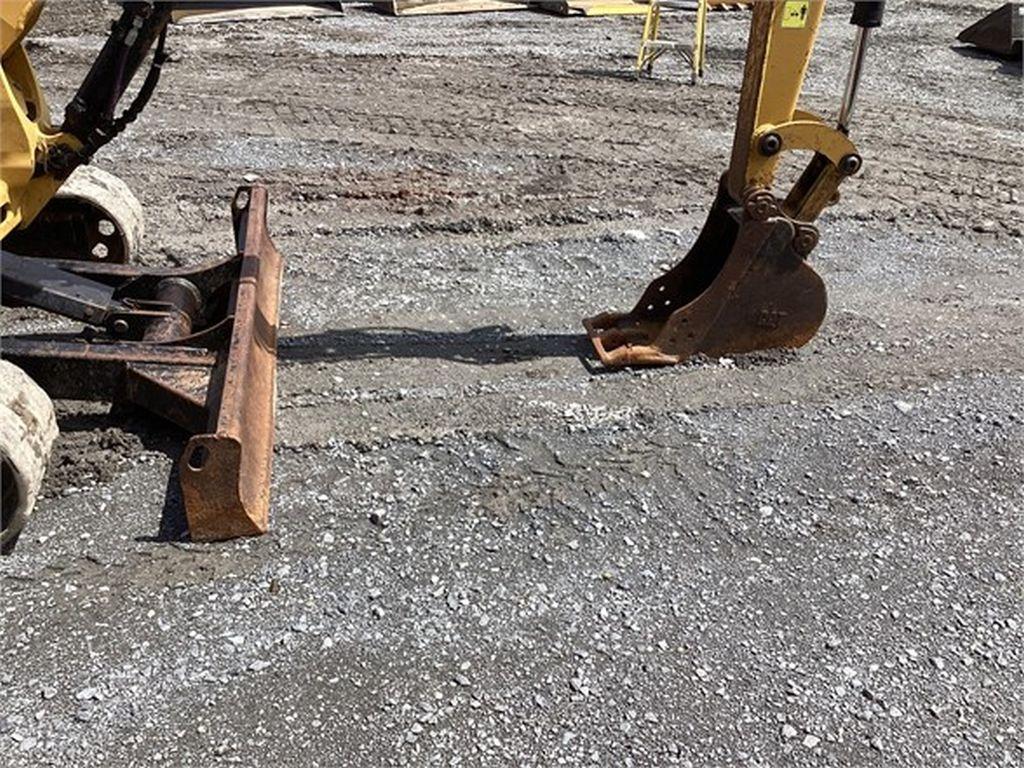 2015 CATERPILLAR 303.5E CR MINI EXCAVATOR