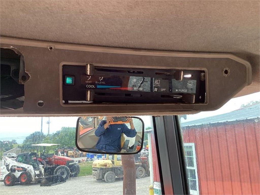 2007 KUBOTA M108XDTC TRACTOR