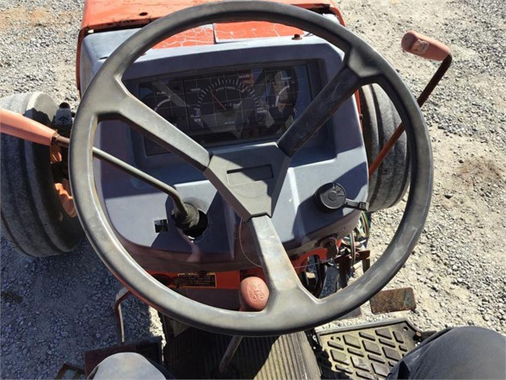 2002 KUBOTA M6800 TRACTOR