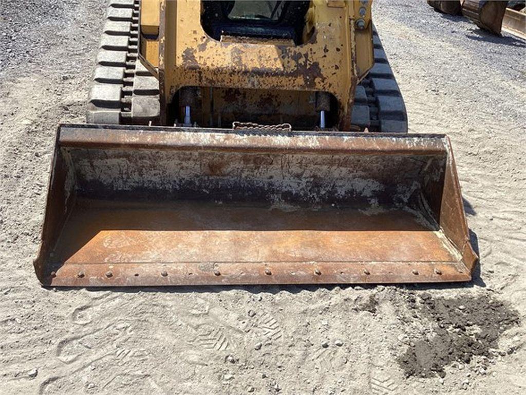 2017 CATERPILLAR 289D SKID STEER LOADER