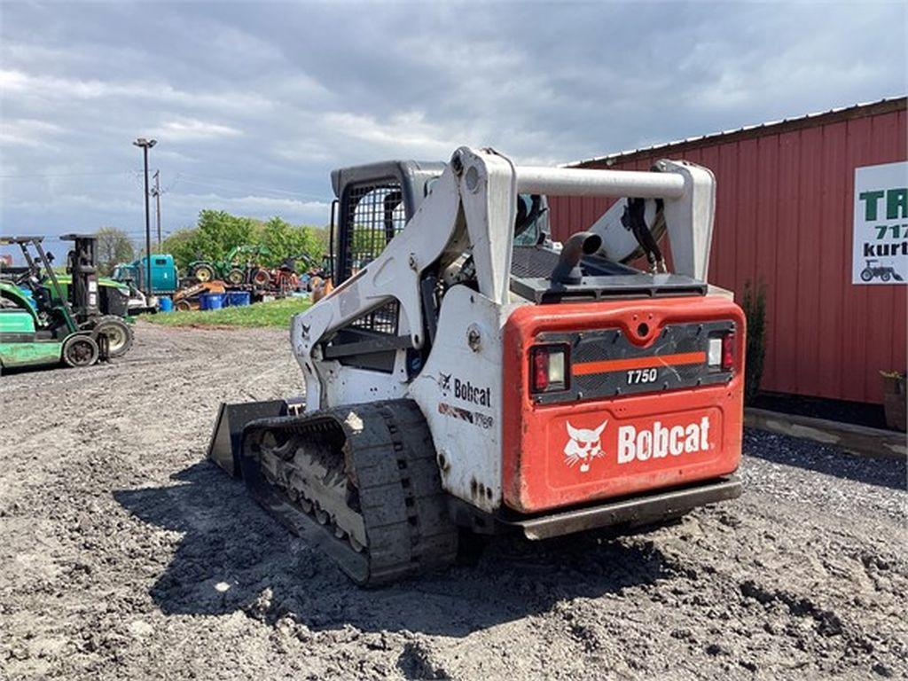 2016 BOBCAT T750 SKID STEER LOADER