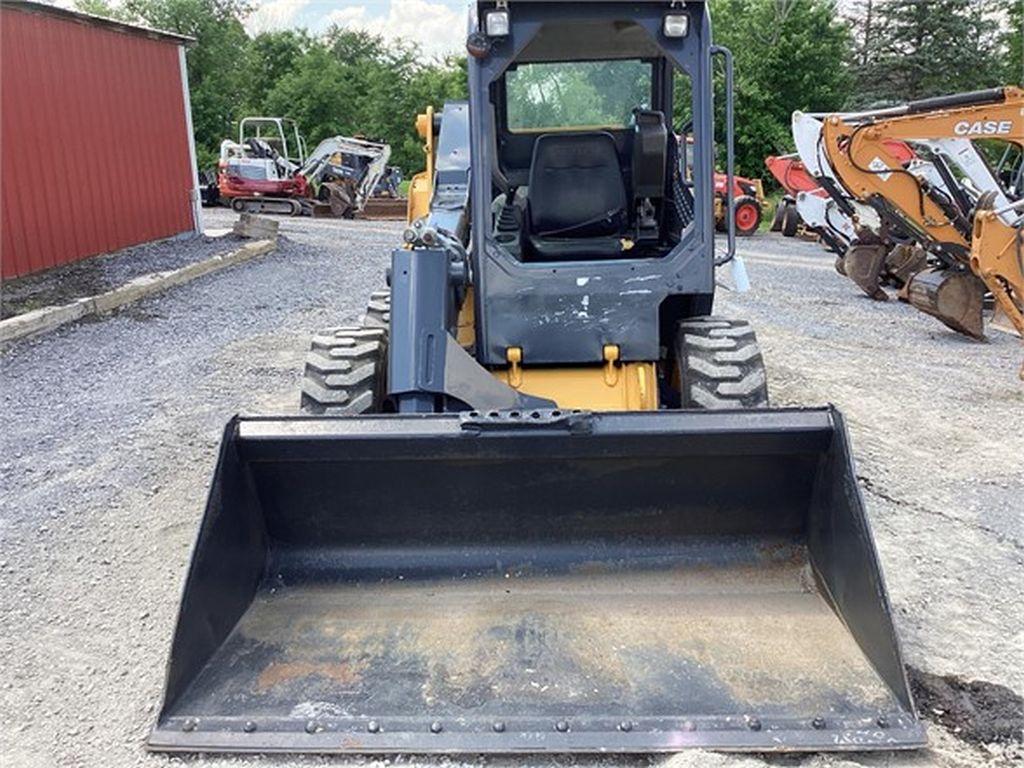 2020 VOLVO MC110D SKID STEER LOADER