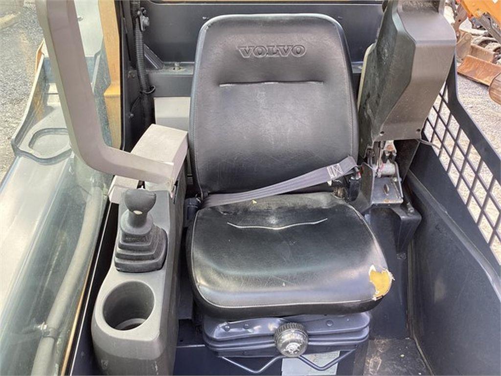 2020 VOLVO MC110D SKID STEER LOADER