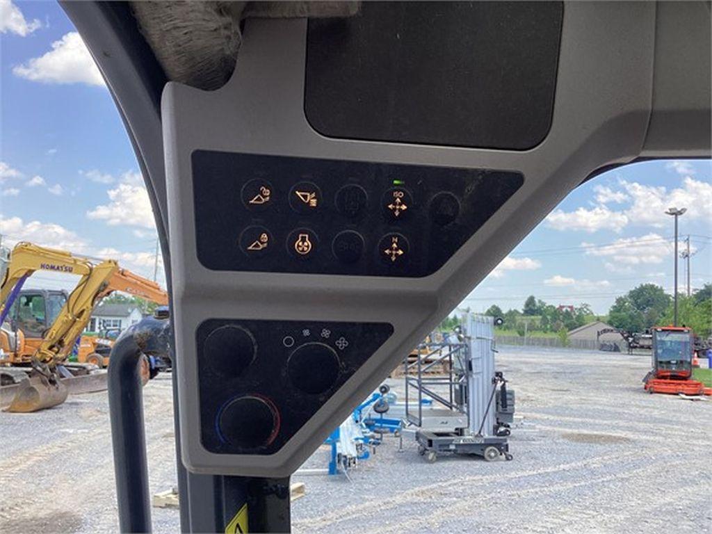2020 VOLVO MC110D SKID STEER LOADER