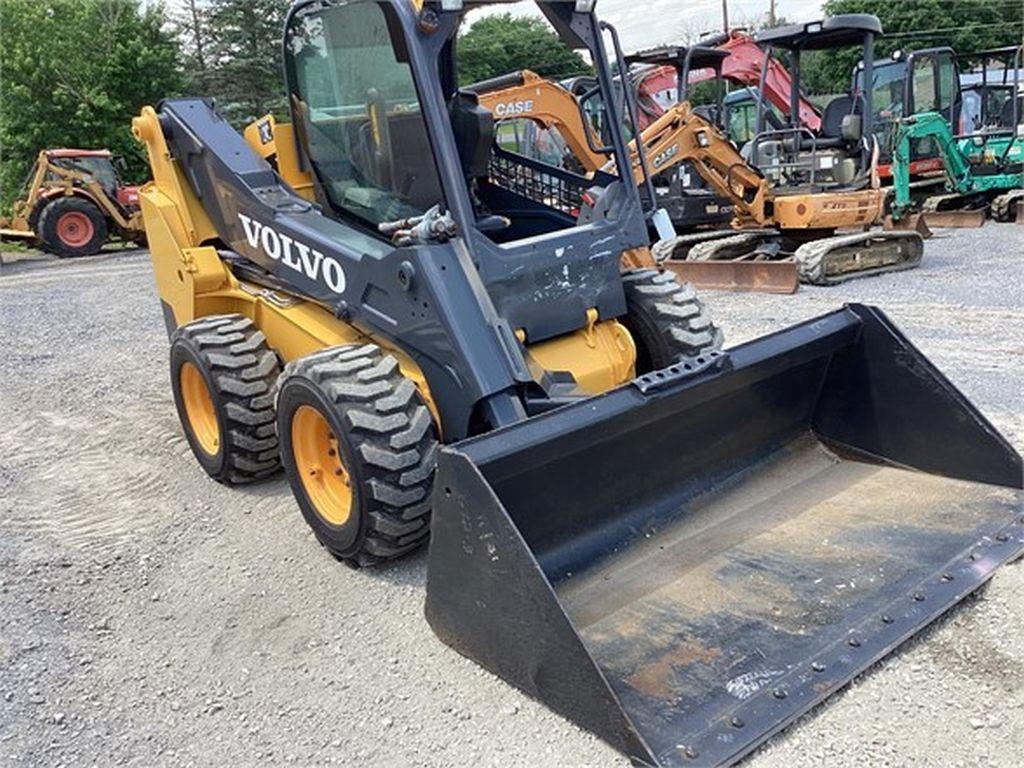 2020 VOLVO MC110D SKID STEER LOADER
